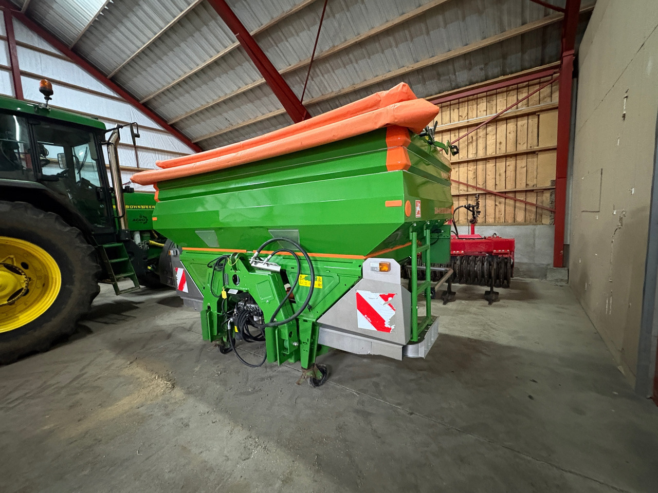 Amazone ZA-M 3000 Ultra - Spandiconcime: foto 1 Amazone ZA-M 3000 Ultra - Spandiconcime: foto 1