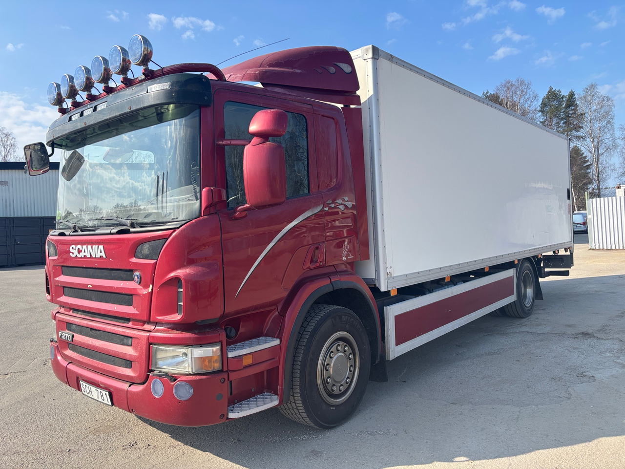 Scania P270 - Camion: foto 1 Scania P270 - Camion: foto 1