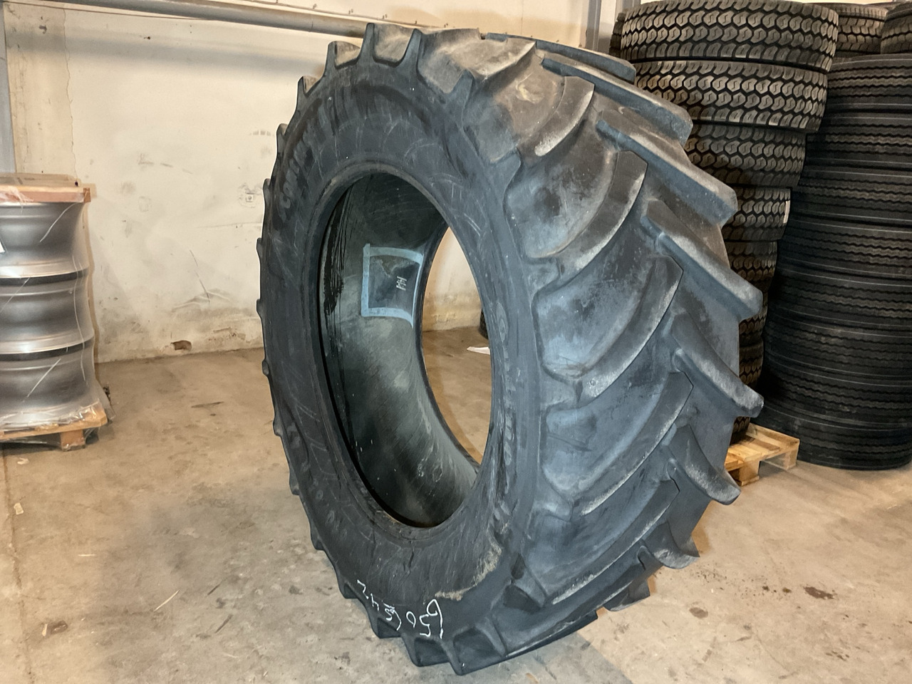 Continental 650/65R42 - Pneumatico per Macchina agricola: foto 1 Continental 650/65R42 - Pneumatico per Macchina agricola: foto 1