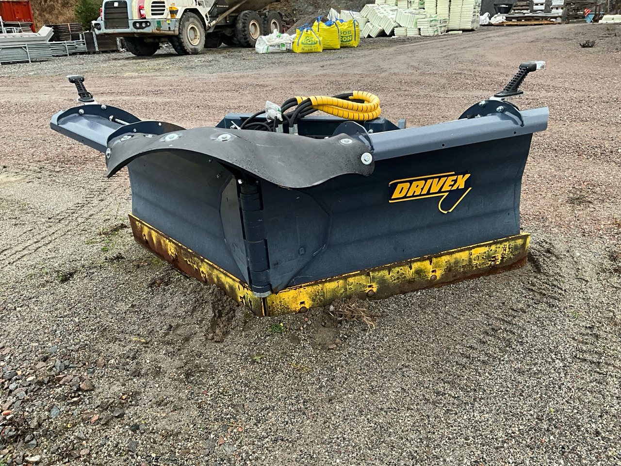 Drivex VB2400-L30 - Lama neve: foto 1 Drivex VB2400-L30 - Lama neve: foto 1