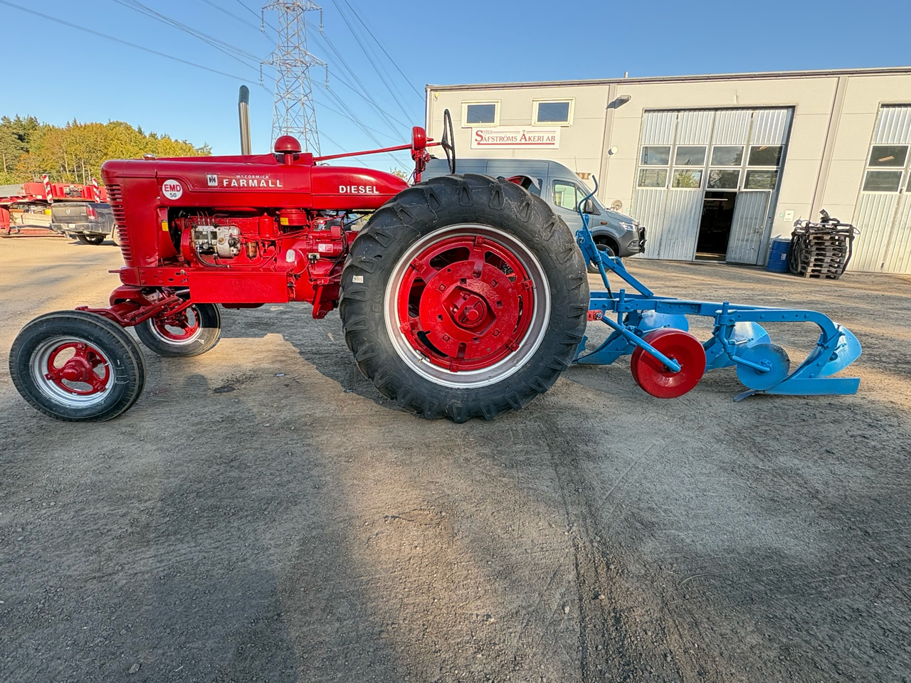 Farmall EMD 50 - Trattore: foto 1 Farmall EMD 50 - Trattore: foto 1