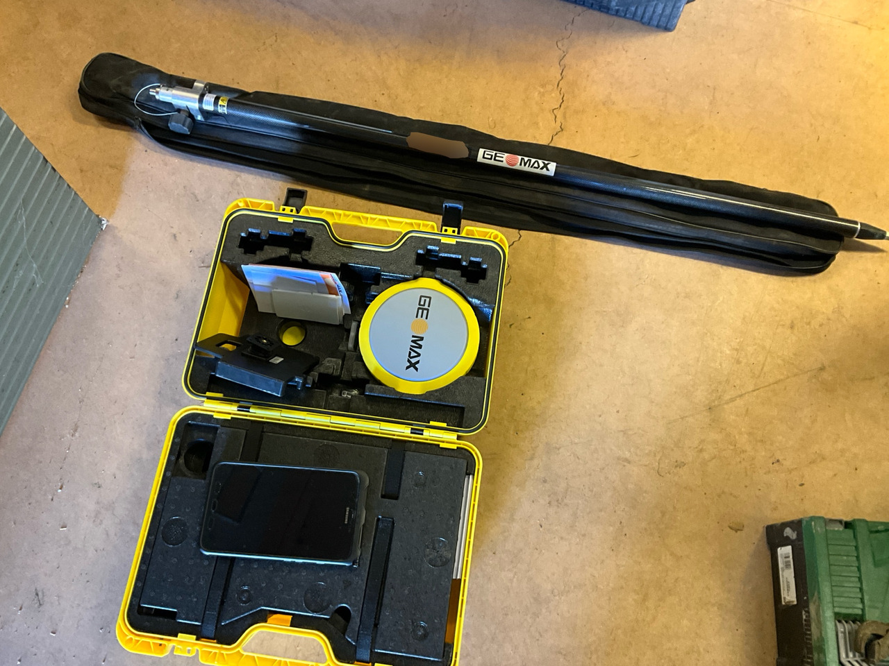 Geomax Zenith16 - Attrezzatura da costruzione: foto 1 Geomax Zenith16 - Attrezzatura da costruzione: foto 1