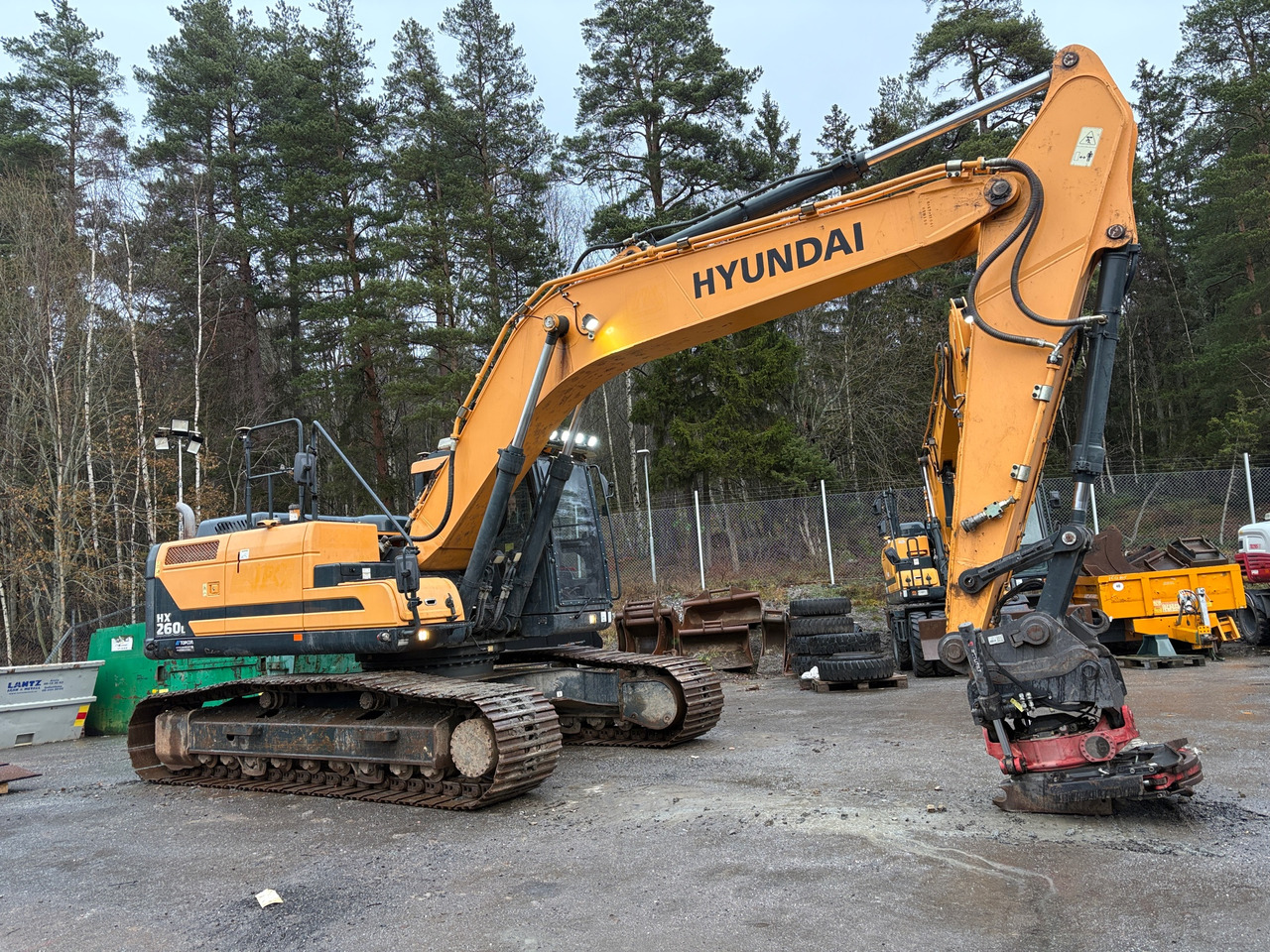 Hyundai HX 260L - Escavatore cingolato: foto 1 Hyundai HX 260L - Escavatore cingolato: foto 1