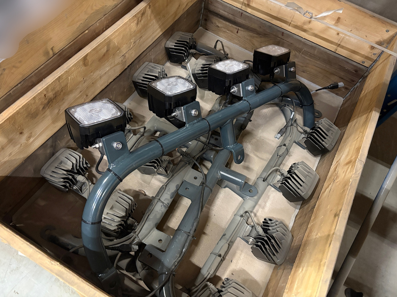 Hyundai HX & HW - Attrezzatura da costruzione: foto 1 Hyundai HX & HW - Attrezzatura da costruzione: foto 1