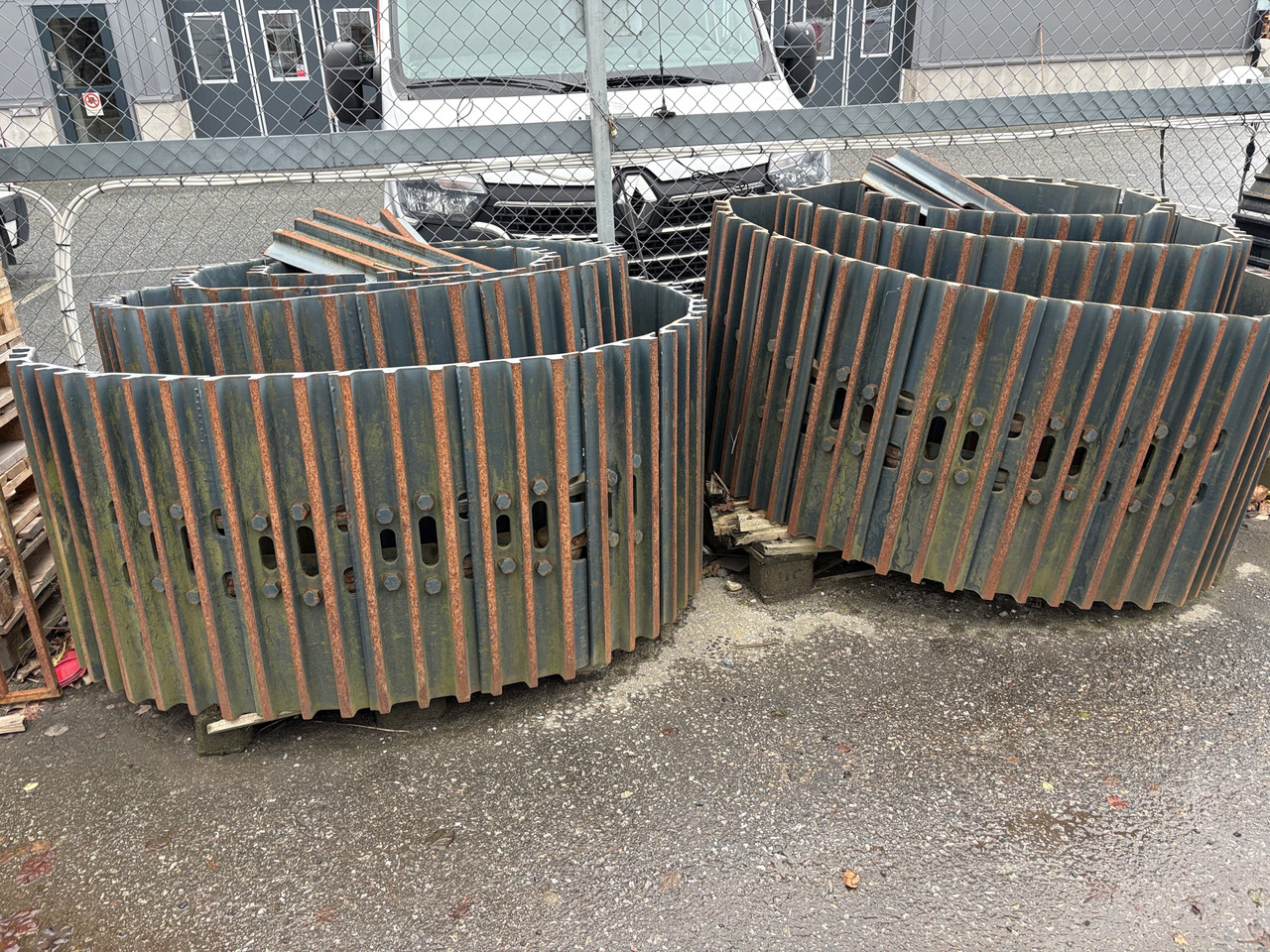 Hyundai HX300L - Attrezzatura da costruzione: foto 1 Hyundai HX300L - Attrezzatura da costruzione: foto 1