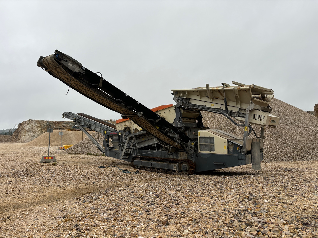 Metso ST2,8 - Impianto di frantumazione: foto 1 Metso ST2,8 - Impianto di frantumazione: foto 1