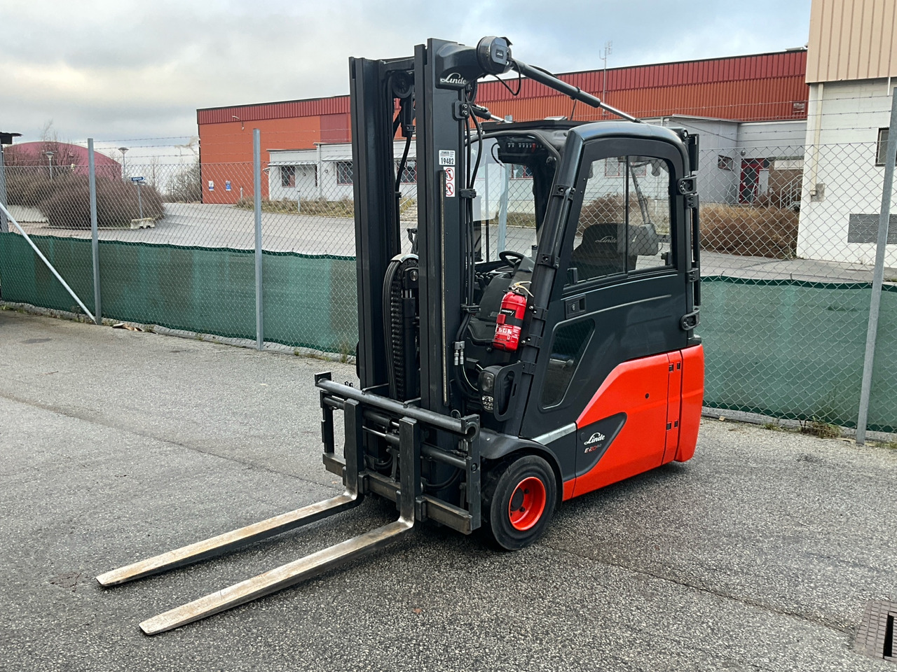 Linde E20 EVO - Mezzo di movimentazione: foto 1 Linde E20 EVO - Mezzo di movimentazione: foto 1