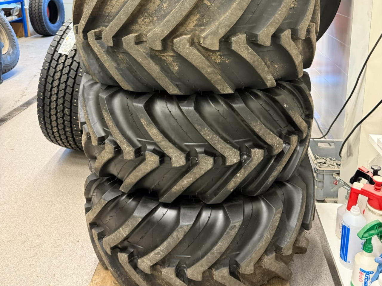 Michelin 400/70 R20 - Pneumatico per Macchina da cantiere: foto 1 Michelin 400/70 R20 - Pneumatico per Macchina da cantiere: foto 1