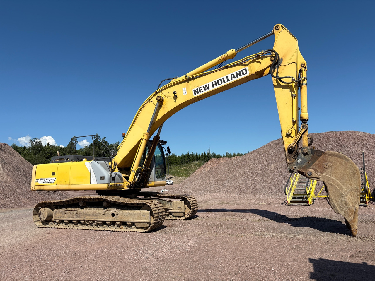 New Holland E385 - Escavatore: foto 1 New Holland E385 - Escavatore: foto 1