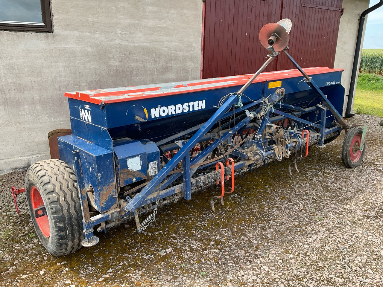 Nordsten Lift-o-matic - Macchina per la semina: foto 1 Nordsten Lift-o-matic - Macchina per la semina: foto 1