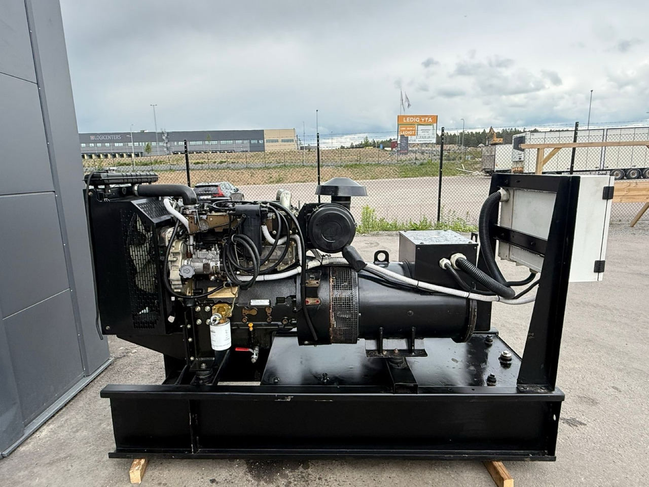 Perkins 80 kVA - Gruppo elettrogeno: foto 1 Perkins 80 kVA - Gruppo elettrogeno: foto 1