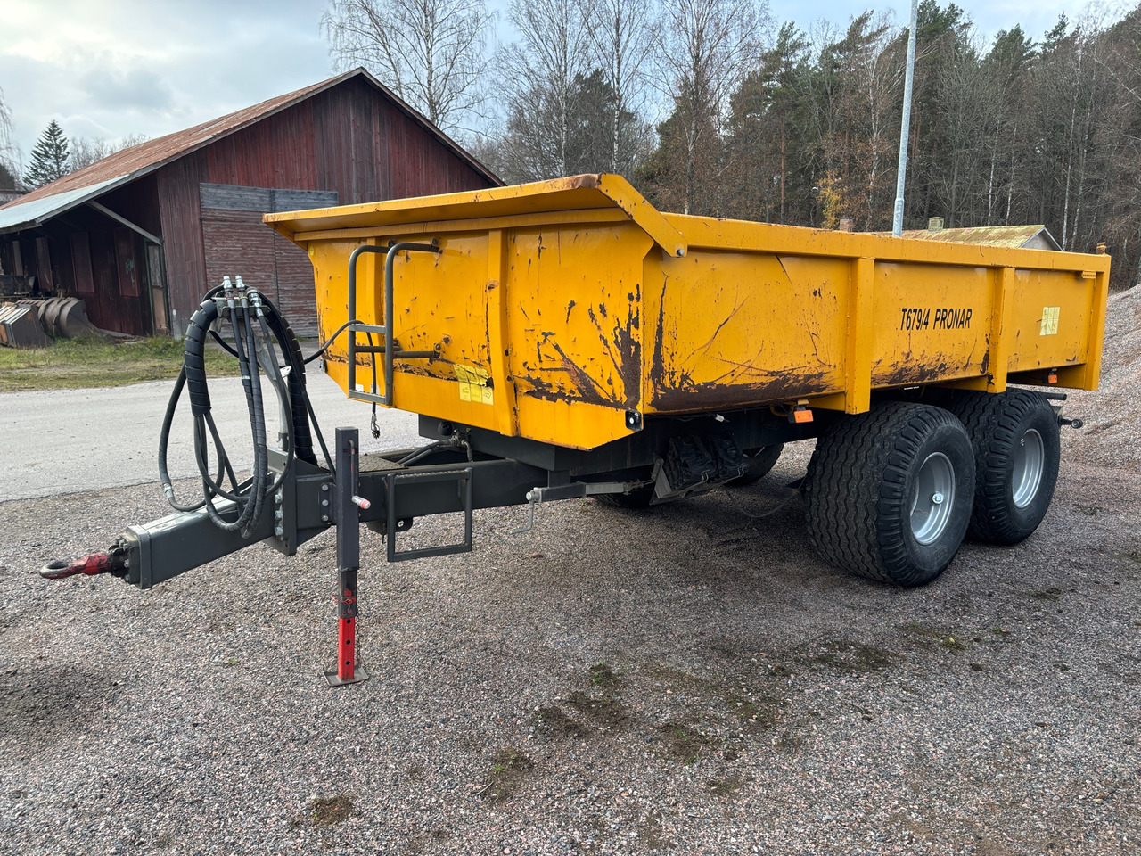 Pronar T679/4 - Rimorchio ribaltabile: foto 1 Pronar T679/4 - Rimorchio ribaltabile: foto 1