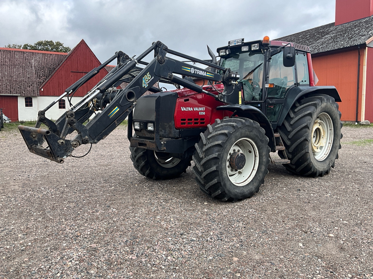 Valtra Valmet 8350-4 - Trattore: foto 1 Valtra Valmet 8350-4 - Trattore: foto 1