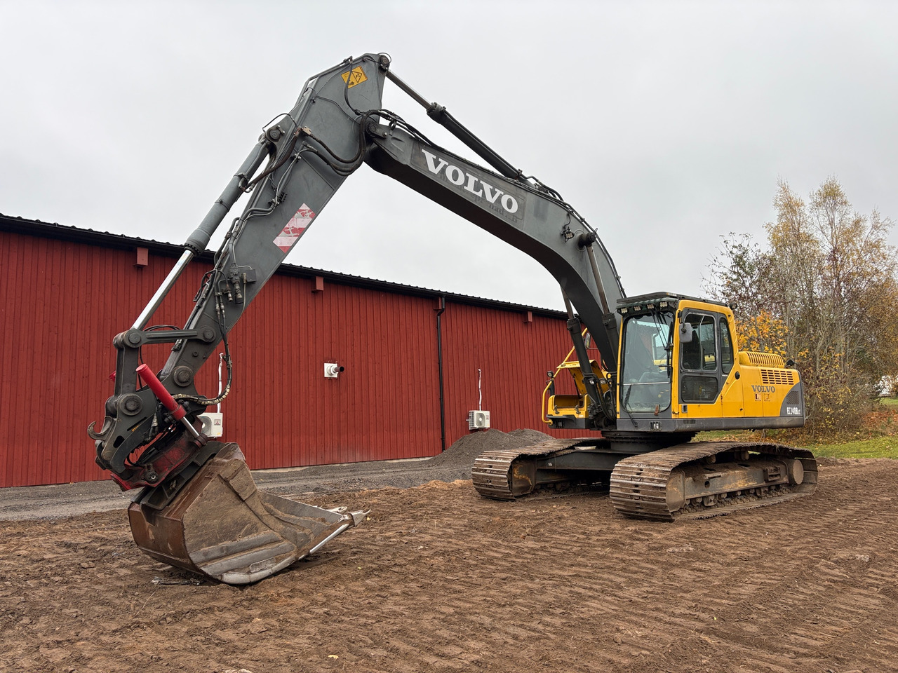 Volvo EC 240BLC - Escavatore: foto 1 Volvo EC 240BLC - Escavatore: foto 1