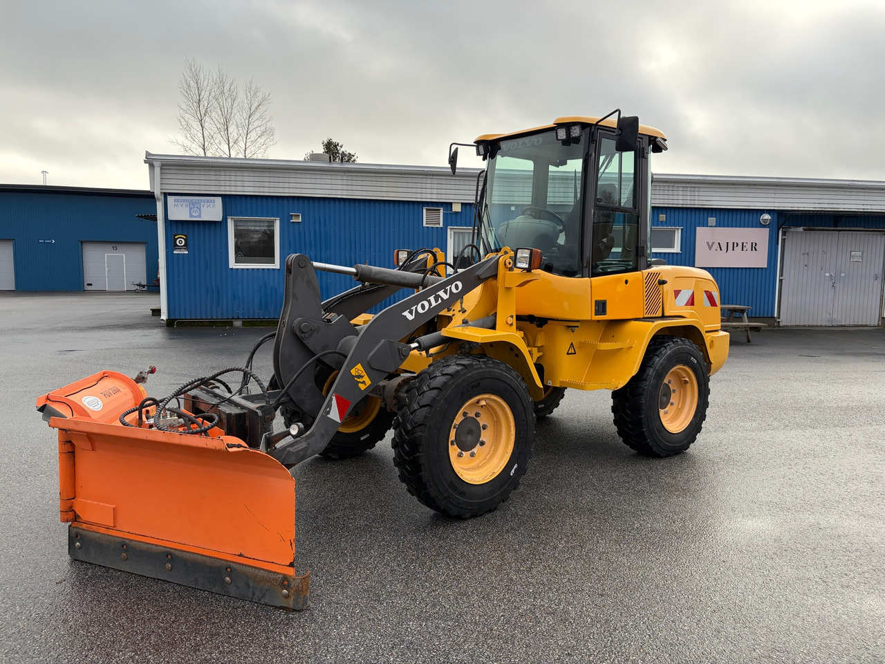 Volvo L30G - Pala gommata: foto 1 Volvo L30G - Pala gommata: foto 1