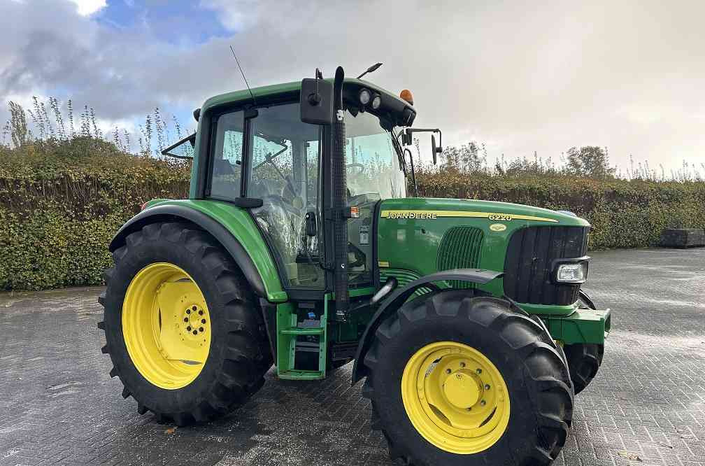 John Deere 6220 premium, 7500 uur MARGEPRIJS - Trattore: foto 4 John Deere 6220 premium, 7500 uur MARGEPRIJS - Trattore: foto 4