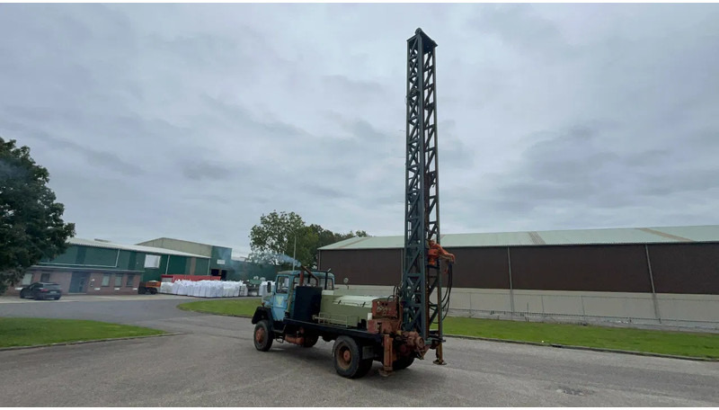 Bomag Iveco magirus 160D15 4x4 Bomag B300 Bohrgerat Drilling machine - Perforatrice: foto 4 Bomag Iveco magirus 160D15 4x4 Bomag B300 Bohrgerat Drilling machine - Perforatrice: foto 4