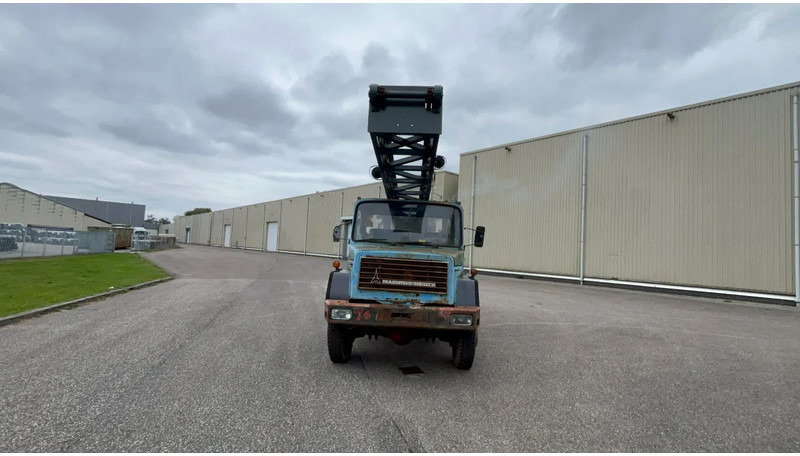 Perforatrice Bomag Iveco magirus 160D15 4x4 Bomag B300 Bohrgerat Drilling machine: foto 12 Perforatrice Bomag Iveco magirus 160D15 4x4 Bomag B300 Bohrgerat Drilling machine: foto 12