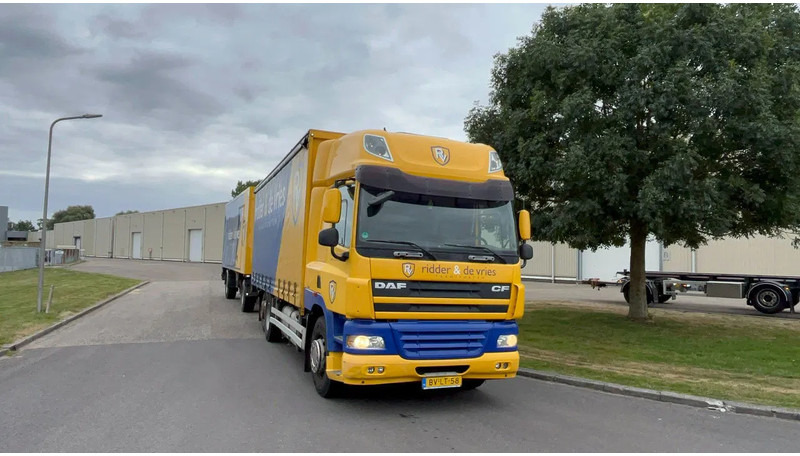 DAF CF 85.410 Schuifzijlen wagen 6x2 Daf CF85 - Autocarro furgonato: foto 2 DAF CF 85.410 Schuifzijlen wagen 6x2 Daf CF85 - Autocarro furgonato: foto 2