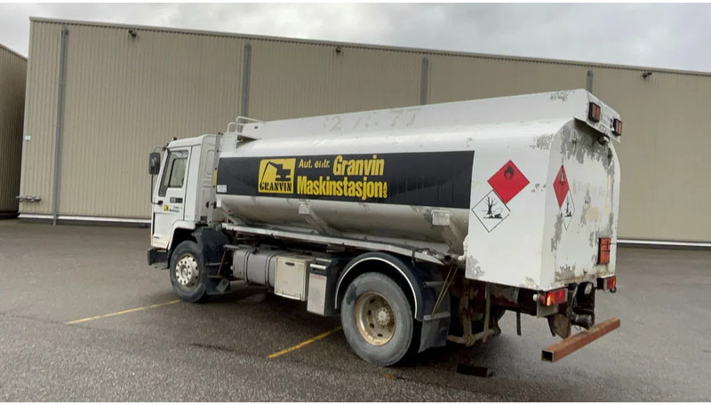 Volvo FL 7 Volvo FL7 285 Fuel tanker 4x2 - Camion cisterna: foto 4 Volvo FL 7 Volvo FL7 285 Fuel tanker 4x2 - Camion cisterna: foto 4