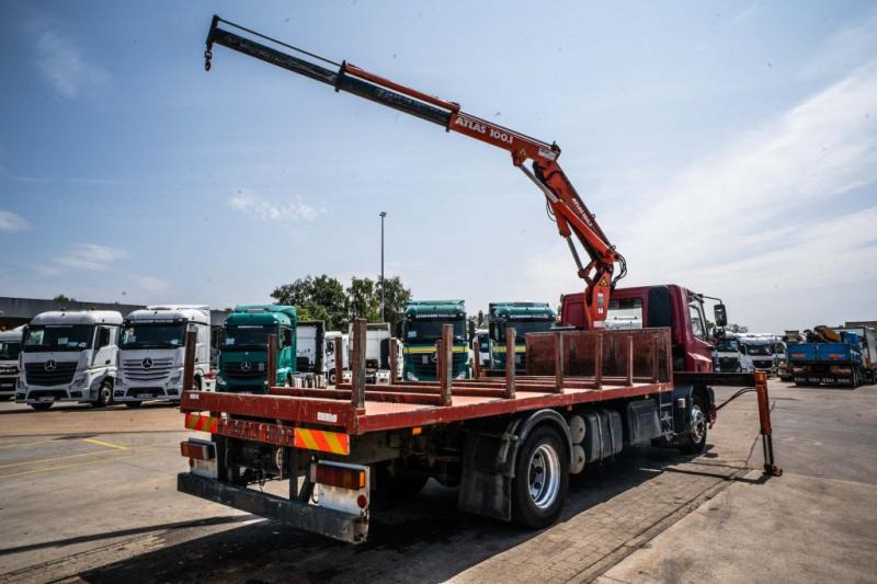 DAF 65.180 - ATLAS 100.1 - Autocarro con pianale/ Cassone fisso, Camion con gru: foto 4 DAF 65.180 - ATLAS 100.1 - Autocarro con pianale/ Cassone fisso, Camion con gru: foto 4