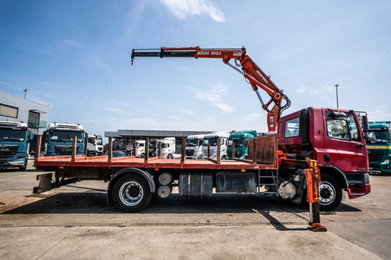 DAF 65.180 - ATLAS 100.1 - Autocarro con pianale/ Cassone fisso, Camion con gru: foto 3 DAF 65.180 - ATLAS 100.1 - Autocarro con pianale/ Cassone fisso, Camion con gru: foto 3