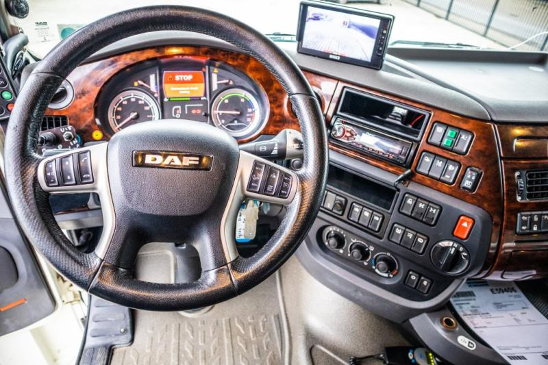 Foto d'interni 2: Autocarro scarrabile DAF XF 510 - AJK