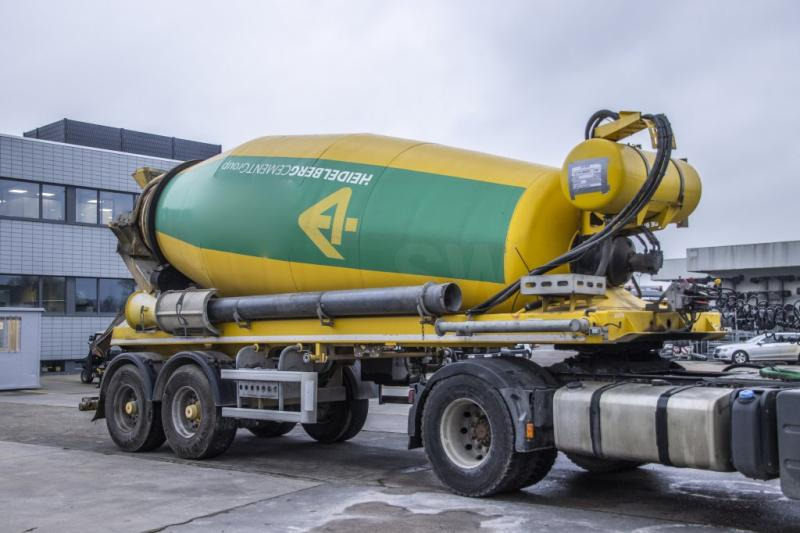 DE BUF BETON MIXER/MALAXEUR/MISCHER-12M3 - Semirimorchio betoniera: foto 2 DE BUF BETON MIXER/MALAXEUR/MISCHER-12M3 - Semirimorchio betoniera: foto 2