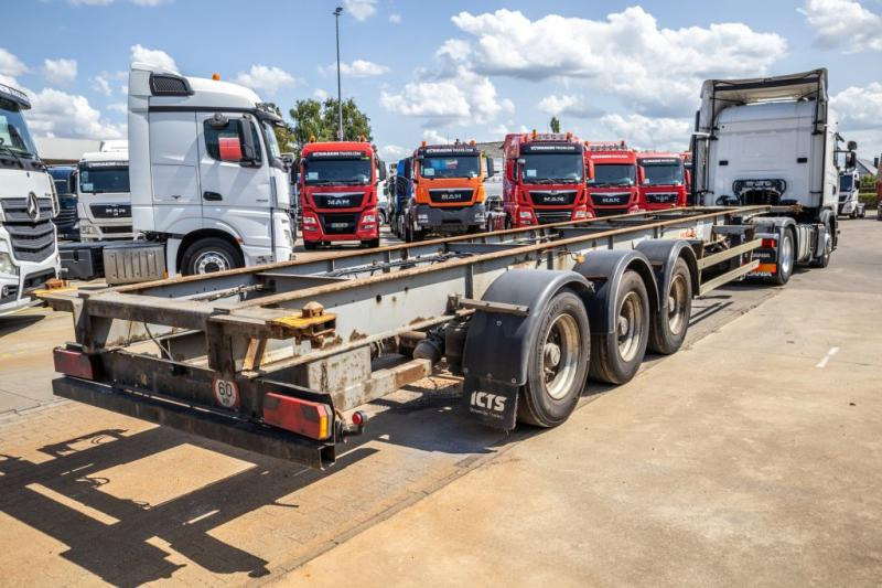 Fruehauf CONTAINERCHASSIS 40' - Semirimorchio portacontainer/ Caisse interchangeable: foto 4 Fruehauf CONTAINERCHASSIS 40' - Semirimorchio portacontainer/ Caisse interchangeable: foto 4