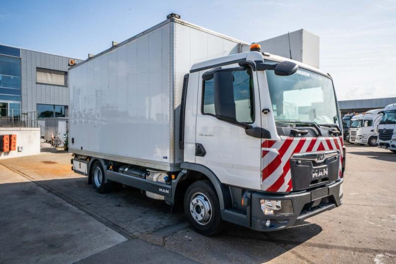 MAN TGL 10.190 BL - CARVAL INBOUW - Autocarro furgonato: foto 2 MAN TGL 10.190 BL - CARVAL INBOUW - Autocarro furgonato: foto 2