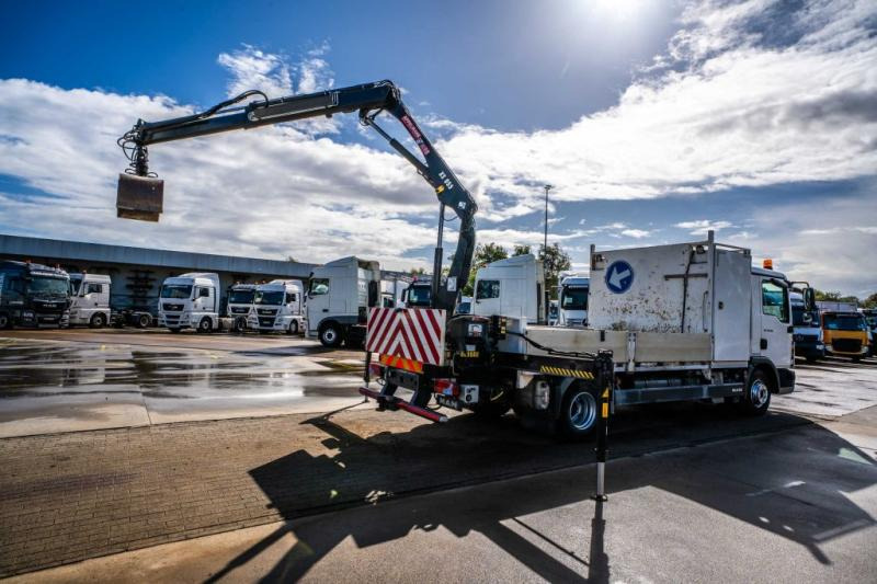 MAN TGL 12.190 BL + HIAB 055 D-1 HIDUO - Autocarro con pianale/ Cassone fisso, Camion con gru: foto 4 MAN TGL 12.190 BL + HIAB 055 D-1 HIDUO - Autocarro con pianale/ Cassone fisso, Camion con gru: foto 4