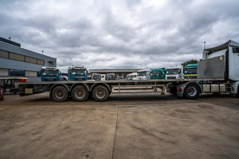 SYSTEM TRAILERS SYSTEM TRAILERS GSPRS27 - Semirimorchio: foto 5 SYSTEM TRAILERS SYSTEM TRAILERS GSPRS27 - Semirimorchio: foto 5