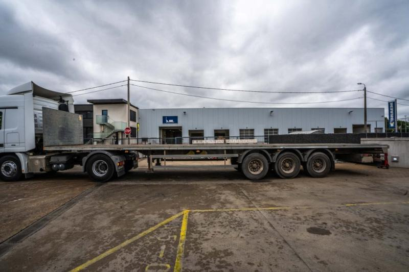 SYSTEM TRAILERS SYSTEM TRAILERS GSPRS27 - Semirimorchio: foto 2 SYSTEM TRAILERS SYSTEM TRAILERS GSPRS27 - Semirimorchio: foto 2