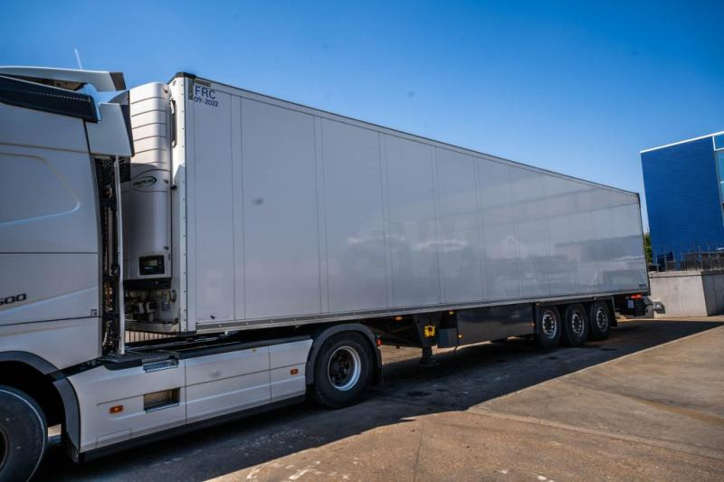 Schmitz SCB-S3B-CARRIER VECTOR 1550 - Semirimorchio: foto 1 Schmitz SCB-S3B-CARRIER VECTOR 1550 - Semirimorchio: foto 1