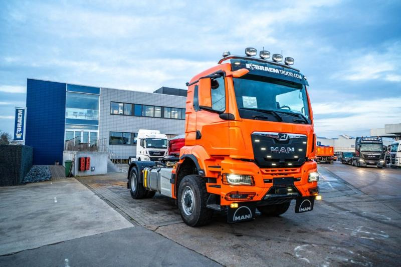 MAN TGS 18.520 BLS 4X4H - 46.020 KM - Trattore stradale: foto 4 MAN TGS 18.520 BLS 4X4H - 46.020 KM - Trattore stradale: foto 4