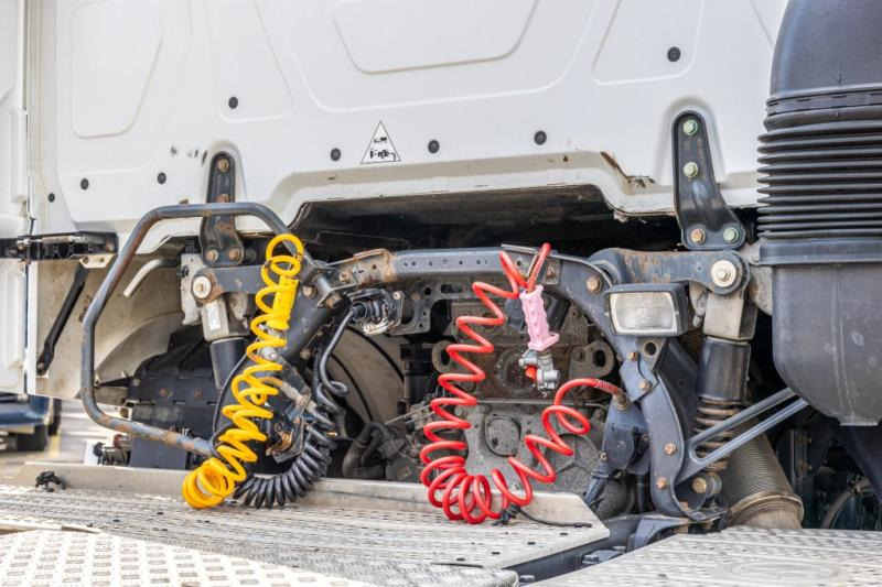 Trattore stradale Mercedes ACTROS 1945 (1845) LS: foto 9 Trattore stradale Mercedes ACTROS 1945 (1845) LS: foto 9