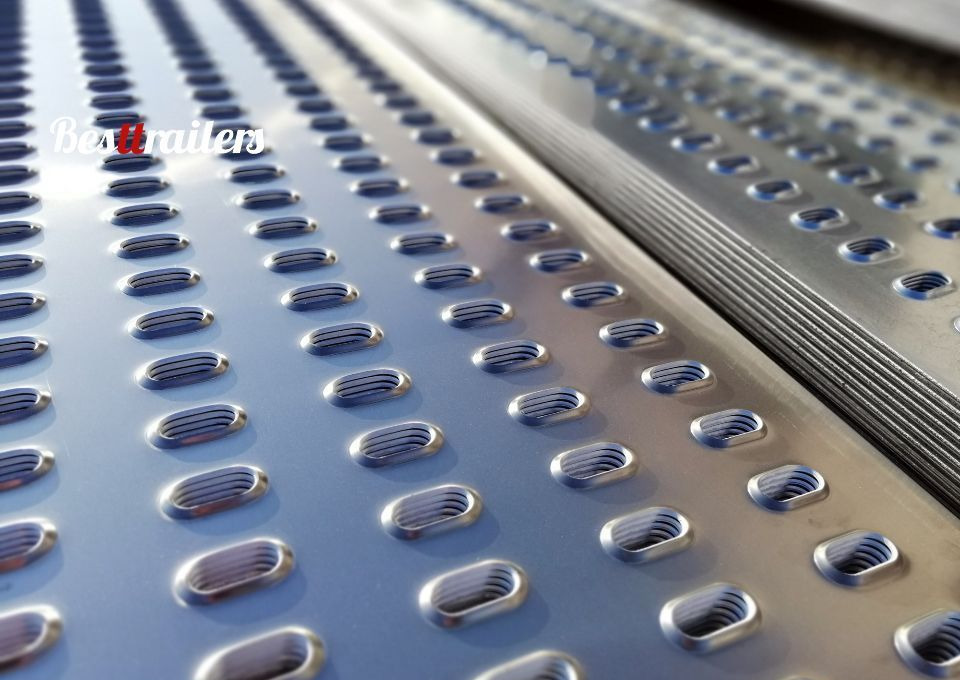 Blacha LOHR ALUMINIOWA I STALOWA PRODUCENT - Ricambi: foto 1 Blacha LOHR ALUMINIOWA I STALOWA PRODUCENT - Ricambi: foto 1