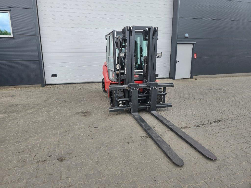 Carrello elevatore diesel Dan Truck 8450DG Container-Indoor-Stapler -TRIPLEX: foto 5