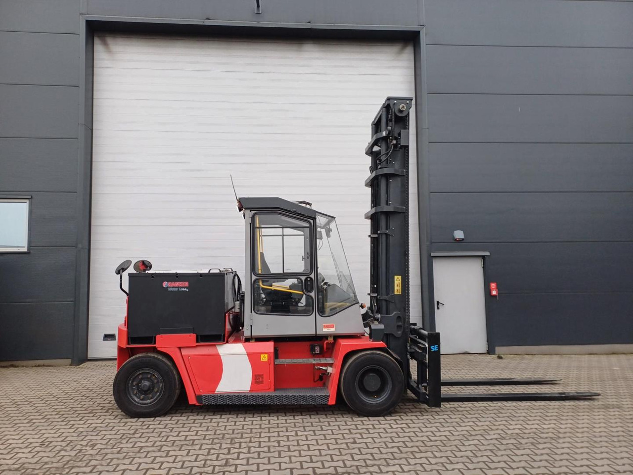 Kalmar ECF80-9 - Carrello elevatore elettrico: foto 4 Kalmar ECF80-9 - Carrello elevatore elettrico: foto 4