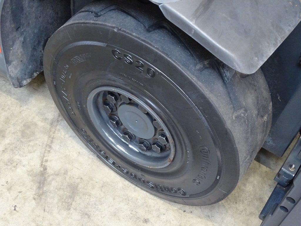 Linde H25D-01 - Carrello elevatore diesel: foto 2 Linde H25D-01 - Carrello elevatore diesel: foto 2