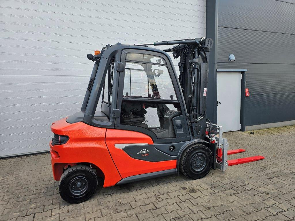 Linde H35D-01 - TRIPLEX - NEU MODEL - Carrello elevatore diesel: foto 3 Linde H35D-01 - TRIPLEX - NEU MODEL - Carrello elevatore diesel: foto 3