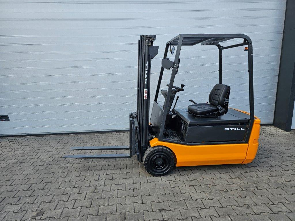 Still R20-16 - TRIPLEX - Carrello elevatore elettrico: foto 1 Still R20-16 - TRIPLEX - Carrello elevatore elettrico: foto 1