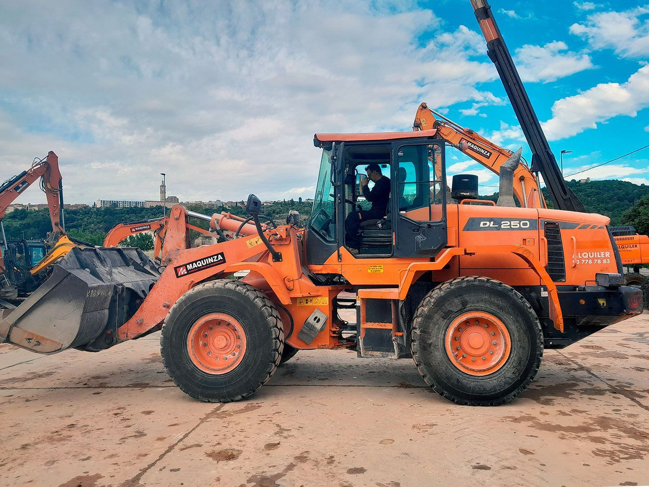 DOOSAN DL250-3 - Pala gommata: foto 1 DOOSAN DL250-3 - Pala gommata: foto 1