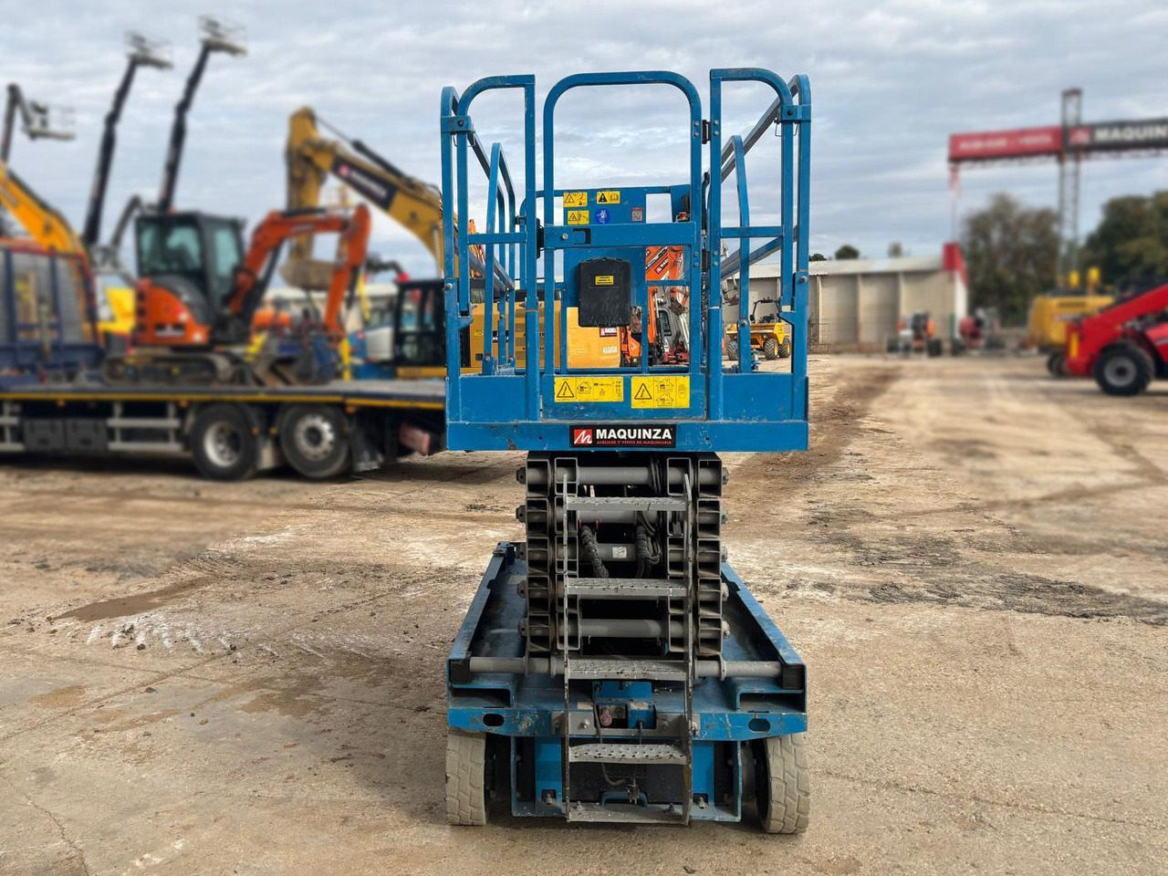 GENIE GS4047 - Piattaforma a pantografo: foto 3 GENIE GS4047 - Piattaforma a pantografo: foto 3