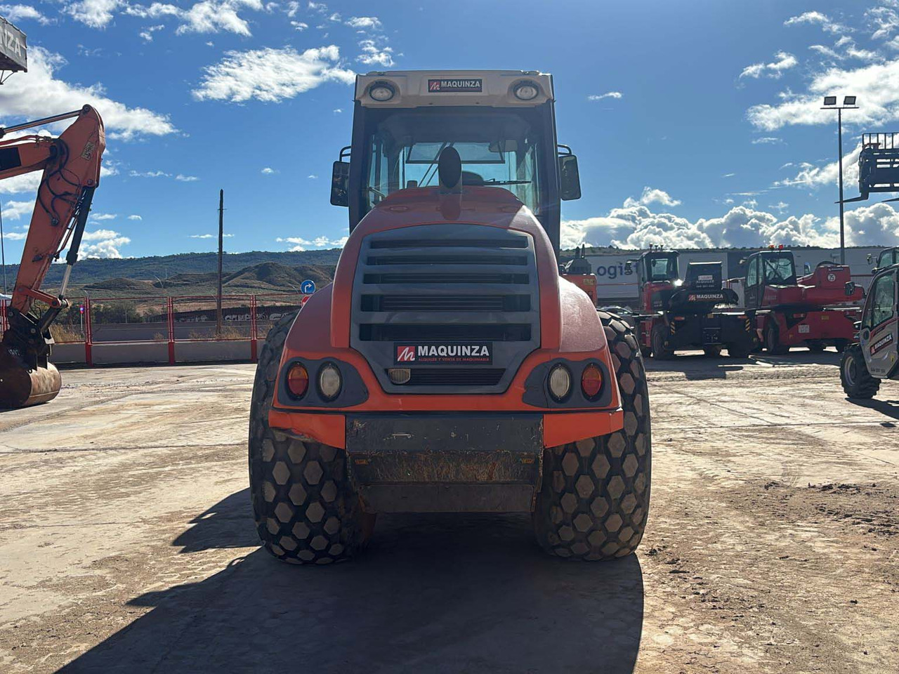 HAMM H11i - Rullo compattatore/ Rullo compressore: foto 4 HAMM H11i - Rullo compattatore/ Rullo compressore: foto 4