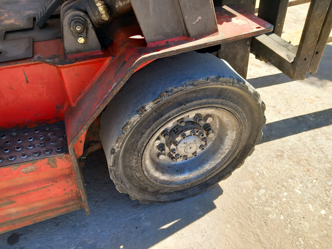 Carrello elevatore diesel MANITOU CD25P: foto 12
