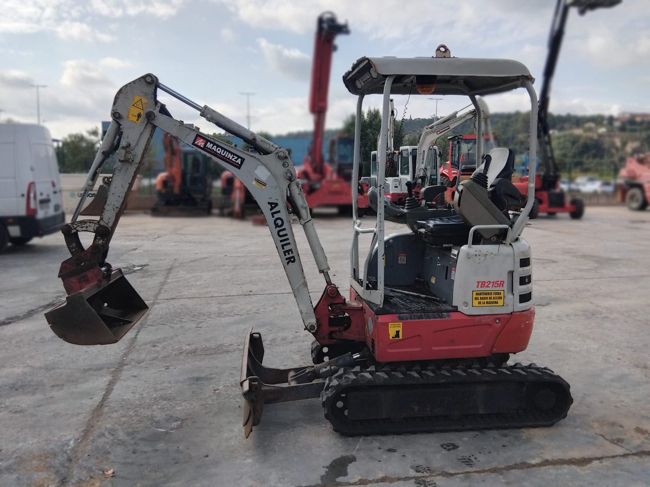 TAKEUCHI TB215R EASY - Miniescavatore: foto 1 TAKEUCHI TB215R EASY - Miniescavatore: foto 1