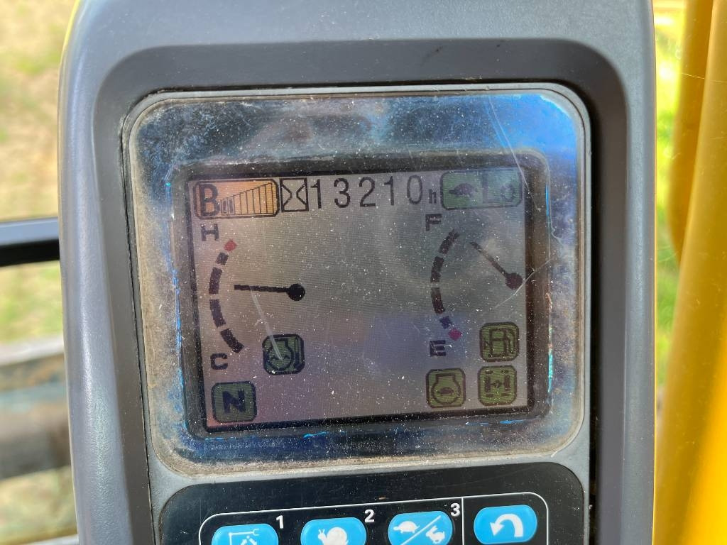 Leasing di Komatsu PW 160-7  Komatsu PW 160-7: foto 7 Leasing di Komatsu PW 160-7  Komatsu PW 160-7: foto 7