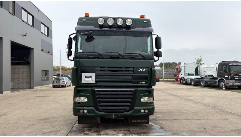 DAF 105 XF 460 (6X2 / AIRCO / GOOD CONDITION / BONNE ETAT) - Autocarro telaio: foto 2 DAF 105 XF 460 (6X2 / AIRCO / GOOD CONDITION / BONNE ETAT) - Autocarro telaio: foto 2