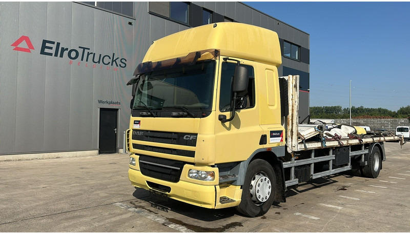 DAF 75 CF 310 (GOOD CONDITION / POSSIBLE AS BOX WITH CURTAIN / BONNE ETAT) - Autocarro con pianale/ Cassone fisso: foto 1 DAF 75 CF 310 (GOOD CONDITION / POSSIBLE AS BOX WITH CURTAIN / BONNE ETAT) - Autocarro con pianale/ Cassone fisso: foto 1